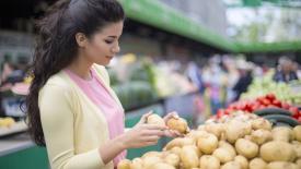 Цены на картофель в России снизились почти на 70%